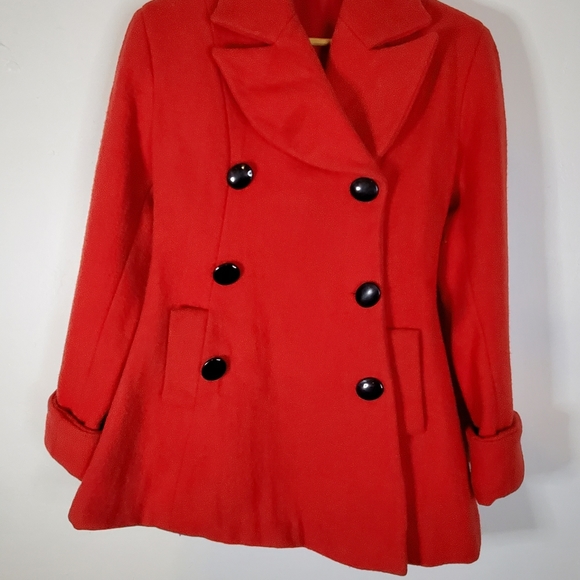 Red Mod 60s-style Wool Peacoat with Bold Black Buttons - Picture 15 of 16